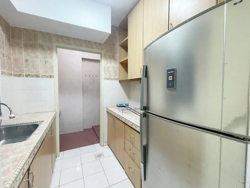 Pangsapuri Vista Serdang, Taman Bukit Serdang, Seri Kembangan — view 2 of 5 in Pangsapuri Vista Serdang — for Rent