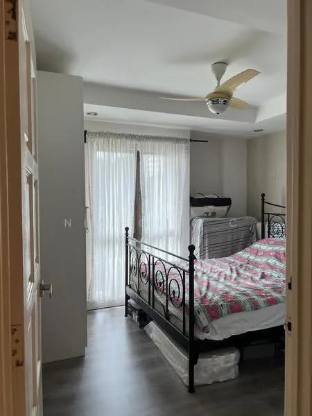 Bedroom features: queen-size bed with patterned bedding, black metal bed frame, wooden flooring, ceiling fan with light, floor-to-ceiling windows with sheer curtains, wall-mounted air conditioning unit, built-in wardrobe with sliding doors, decorative wall with textured finish; style: modern.