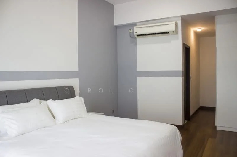 Bedroom features: king-size bed with grey upholstered headboard, white bedding, light grey painted walls, dark grey accent wall, wooden flooring, 1 wall-mounted split AC, recessed ceiling lights, built-in wardrobe with sliding doors, doorway leading to hallway; style: modern.