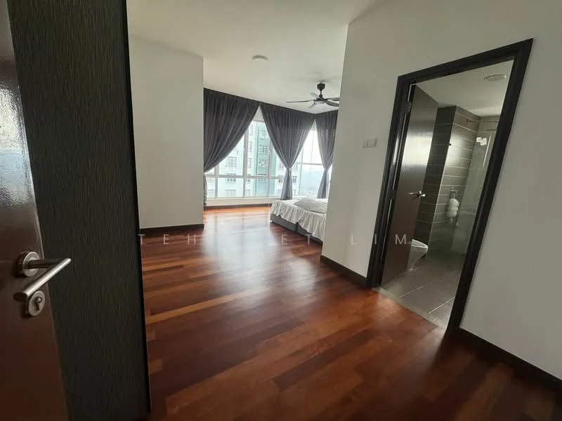 Bedroom features: wooden flooring, floor-to-ceiling windows, grey curtains, ceiling fan, queen-size bed, wall-mounted TV, built-in wardrobe, decorative wall, access to bathroom; style: modern; view: city. Bathroom features: tile flooring, shower with glass enclosure, chrome basin mixer, single-sink vanity with wood cabinet, framed mirror, toilet, tile cladding to ceiling; style: modern.