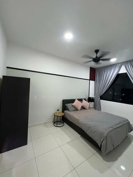 Bedroom features: king-size bed with grey bedding, upholstered headboard, 2 pink decorative pillows, black bedside table, white walls, grey curtains, floor-to-ceiling window, ceiling fan with light, glossy white tile flooring, night view, minimalist decor; style: modern; view: city.