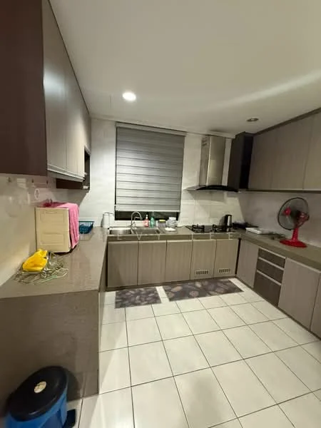 Kitchen features: grey laminate cabinetry, white tiled backsplash, grey granite countertop, stainless-steel sink, chrome pull-down faucet, built-in oven, gas hob, exhaust hood, refrigerator, kitchen towels, floor tiles, window with blinds, ceiling lights, kitchen mat; style: modern.