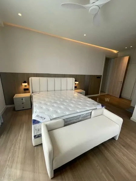 Bedroom features: king-size bed, upholstered headboard, bedside lamps, wooden flooring, ceiling fan, wall-mounted light fixtures, bench at foot of bed, neutral wall color, built-in wardrobe, recessed lighting; style: modern.
