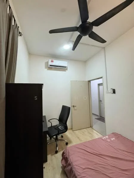 Bedroom features: wooden flooring, white painted walls, 5-blade ceiling fan, wall-mounted split AC, single bed with pink bedding, desk with office chair, door leading to hallway, window with curtain.