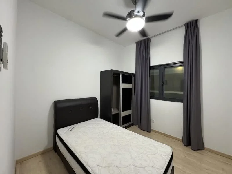 Bedroom features: single bed, upholstered headboard, wooden flooring, grey curtains, ceiling fan with light, built-in wardrobe, window with black frame, white painted walls; style: modern.