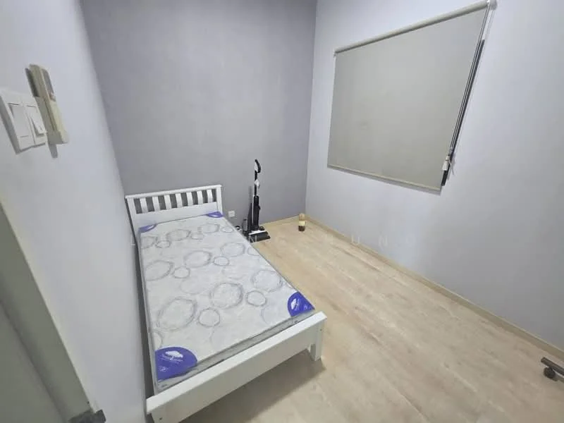 Bedroom features: single bed, light wood flooring, grey painted walls, roller blinds, window, vacuum cleaner, light fixture, small decorative item; style: minimalist.