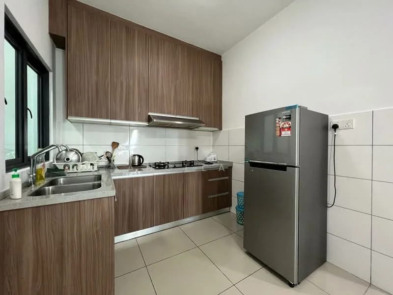 Kitchen features: brown wooden cabinetry, stainless-steel sink, chrome pull-down faucet, 4-burner gas hob, built-in oven, stainless-steel fridge, white tiled backsplash, grey tiled flooring, window with black frame, kettle, cutlery, cooking utensils; style: modern.