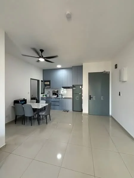Kitchen features: grey cabinetry, white countertop, stainless-steel fridge, built-in oven, 4-burner gas hob, single-bowl stainless-steel sink, chrome pull-down faucet, pendant light, recessed downlights, dining table with 4 chairs, ceramic tile flooring, wall-mounted split AC; style: modern.