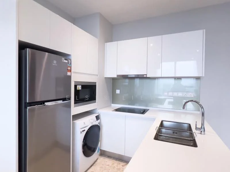 Kitchen features: stainless-steel fridge, built-in oven, ceramic cooktop, single-bowl stainless-steel sink, chrome pull-down faucet, white flat-panel cabinets, white countertop, glass backsplash, front-load washing machine, recessed downlights, grey painted walls, tile flooring; style: modern.