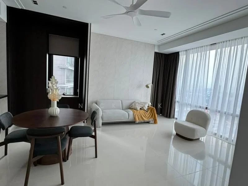 Living features: white walls, cream curtains, floor-to-ceiling windows, 5-blade ceiling fan, marble tile flooring, light grey fabric sofa, decorative throw blanket, round dining table, 4 upholstered dining chairs, floor lamp, decorative vase with flowers, area rug; style: modern; view: city.