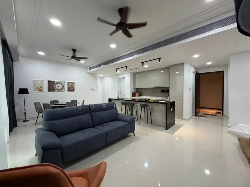 Living features: 3-seater fabric sofa in navy blue, 2-blade ceiling fan, recessed downlights, marble tile flooring, wall-mounted TV, coffee table, area rug, decorative artwork on walls, open-plan layout connecting to kitchen and dining area; style: modern. Kitchen features: kitchen island with bar stools, stainless-steel sink, chrome pull-down faucet, built-in oven, freestanding range oven, microwave, white cabinetry, black countertop, recessed lighting; style: modern. Dining features: 6-seater dining table, upholstered dining chairs, pendant lighting above table; style: modern.