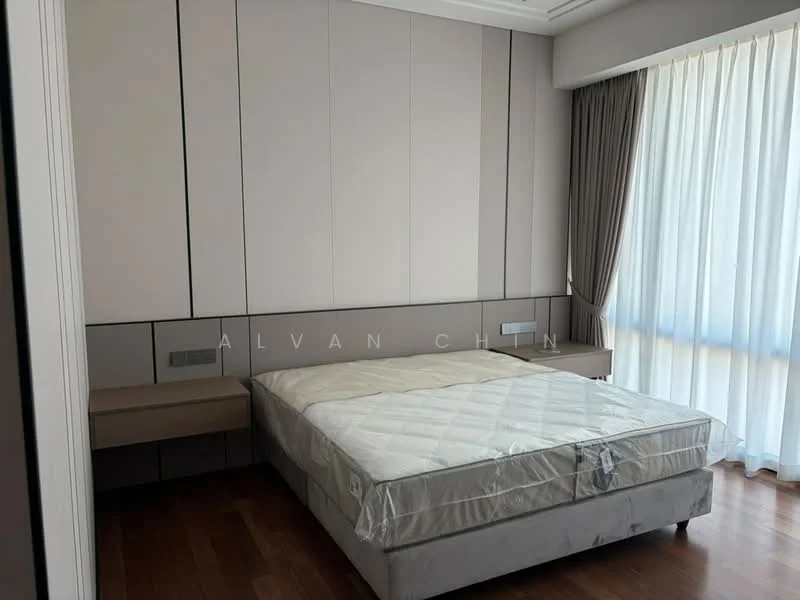 Bedroom features: king-size bed, upholstered headboard, two bedside tables, wall-mounted reading lights, floor-to-ceiling windows, sheer curtains, dark wood flooring, light grey accent wall, built-in wardrobe; style: modern.