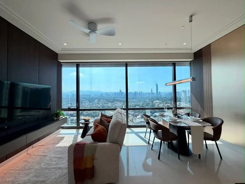 Living features: floor-to-ceiling windows, city skyline view, 3-seater fabric sofa in beige, decorative throw pillows, coffee table, wall-mounted TV, built-in cabinetry, recessed downlights, ceiling fan with light, area rug, dining table for 4, upholstered dining chairs, decorative centerpiece on dining table, wood paneling on walls, white marble flooring; style: modern; view: city.