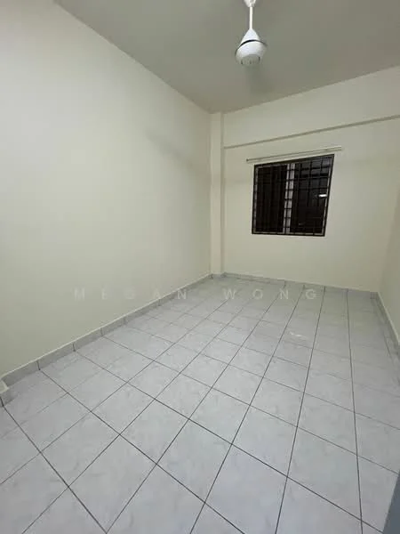Room features: white painted walls, light grey floor tiles, ceiling fan, window with metal grille, no visible furniture; style: minimalist.