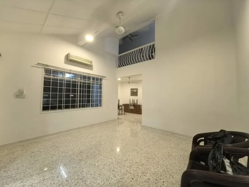 Living features: polished concrete flooring, white painted walls, ceiling fan, wall-mounted split AC, large windows with grid design, open layout, natural light, high ceiling; style: modern.