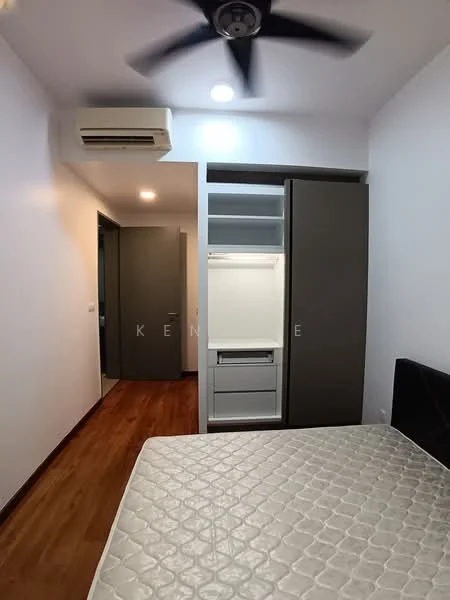 Bedroom features: wooden flooring, white painted walls, 5-blade ceiling fan, wall-mounted split AC, built-in wardrobe with sliding doors, bed with mattress, door leading to hallway, recessed lighting; style: modern.