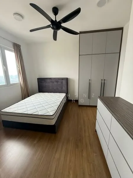 Bedroom features: queen-size bed, upholstered headboard, built-in wardrobe with grey doors, chest of drawers, 5-blade ceiling fan, wooden flooring, floor-to-ceiling windows with curtains, neutral wall color; style: modern; view: city.