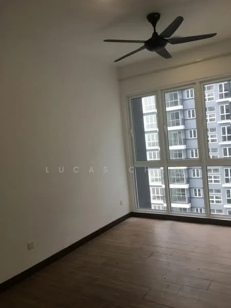 Room features: white painted walls, laminate flooring, 5-blade ceiling fan, floor-to-ceiling windows; view: city.