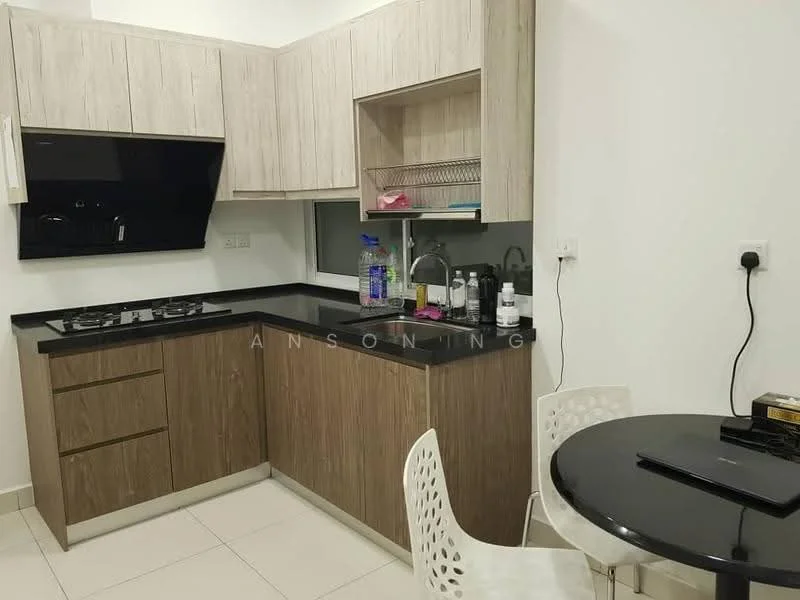 Kitchen features: laminate cabinetry in light wood finish, black granite countertop, stainless-steel sink, chrome pull-down faucet, built-in gas stove with two burners, black tiled backsplash, open shelving, white tiled flooring, recessed downlights, small round dining table, white plastic chairs; style: modern.