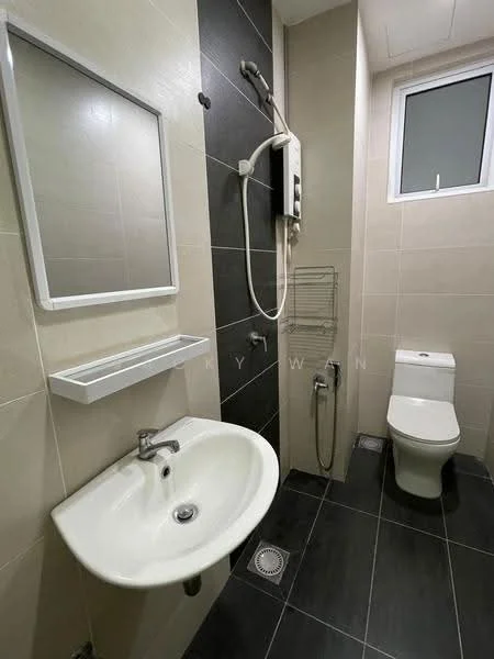 Bathroom features: white ceramic sink, chrome basin mixer faucet, framed mirror, white toilet, shower with wall-mounted shower head, tiled walls in light beige and dark grey, black tile flooring, wall-mounted towel rack, window for natural light; style: modern.