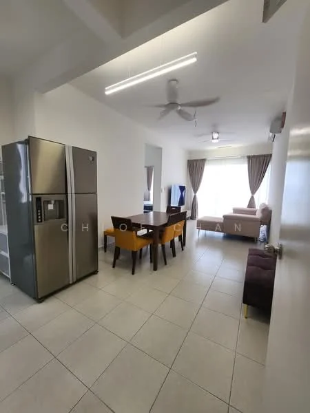 Living features: grey tiled flooring, white painted walls, 5-blade ceiling fan with light, sofa in beige, dining table with 4 chairs, stainless-steel side-by-side fridge, large window with sheer curtains, wall-mounted TV, decorative wall mirror; style: modern.