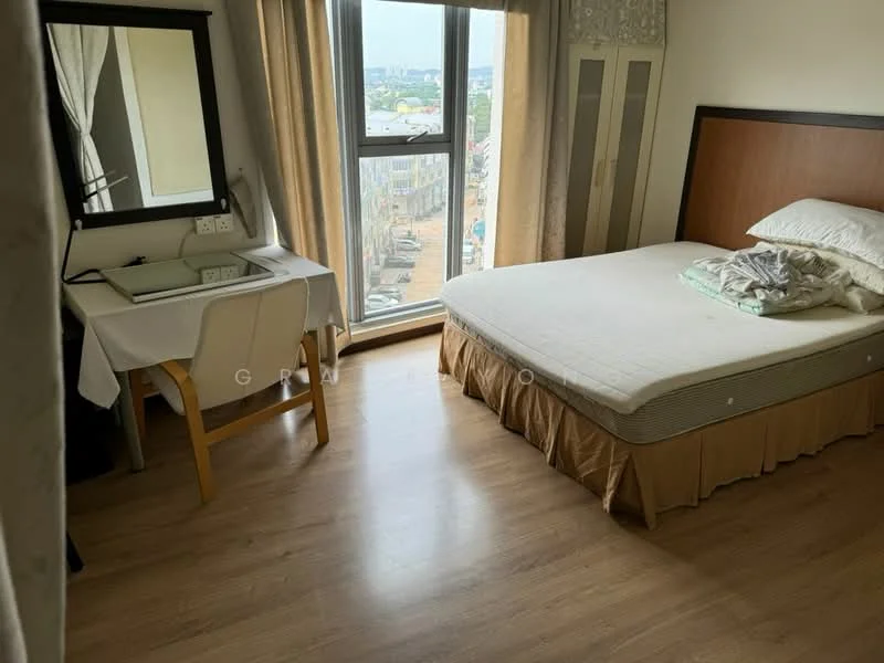 Bedroom features: queen-size bed, wooden headboard, light-colored bedding, wooden flooring, floor-to-ceiling window, curtains, dressing table with mirror, white chair, light-colored bed skirt; style: modern; view: city.