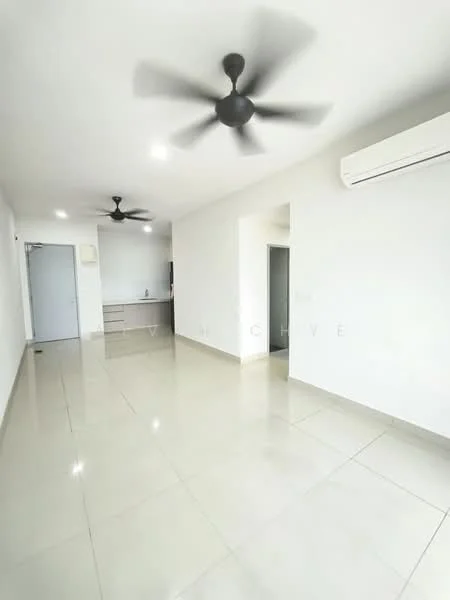 Living features: white painted walls, polished ceramic tile flooring, 2 ceiling fans, 1 wall-mounted split AC, open layout, doorway leading to other rooms, kitchenette area visible, natural light from windows; style: modern.