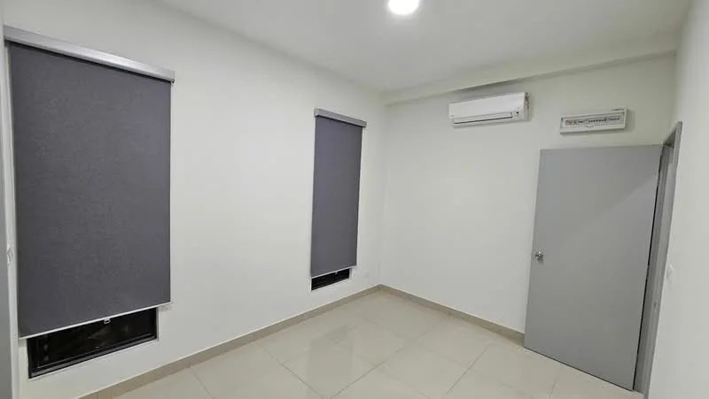 Room features: white painted walls, grey roller blinds, floor-to-ceiling windows, wall-mounted split AC, tile flooring, single door, recessed ceiling lights; style: modern.
