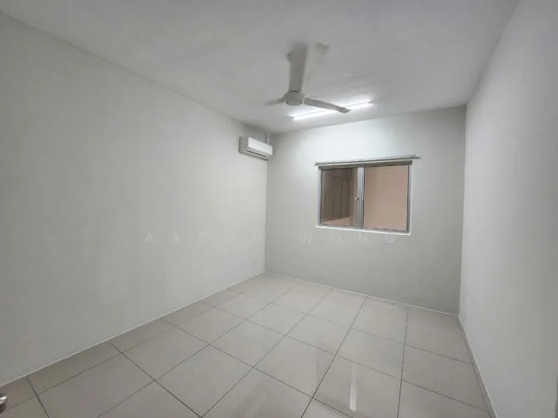 Room features: white painted walls, tile flooring, ceiling fan, 1 wall-mounted split AC, window with blinds, neutral color scheme, no visible furniture, natural light from window; style: minimalist.