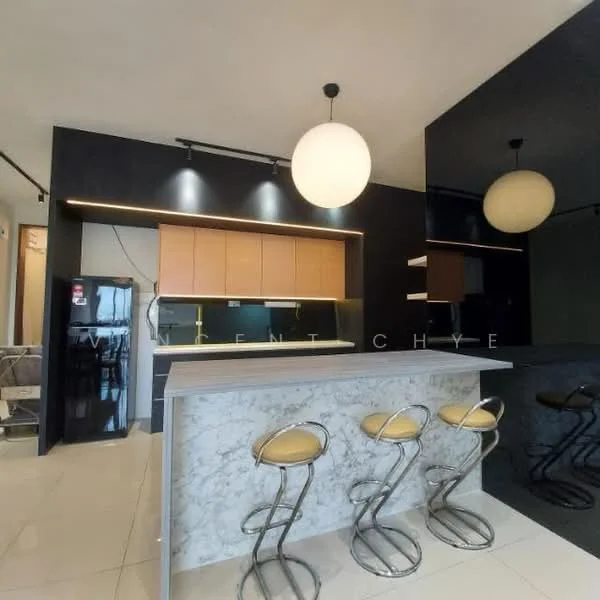 Kitchen features: marble countertop, wood cabinetry in light brown, black backsplash, stainless-steel fridge, bar stools with cream upholstery, pendant lighting, recessed lighting, open shelving, ceramic tile flooring, wall-mounted cabinets; style: modern.