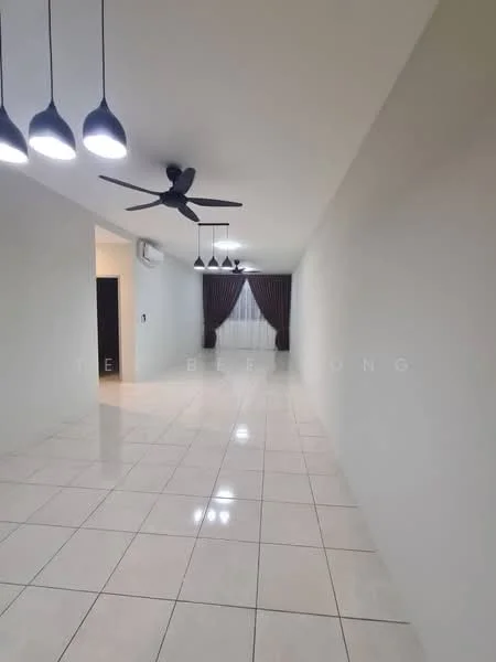 Room features: white painted walls, glossy ceramic tile flooring, 5-blade ceiling fan, recessed downlights, curtains in dark brown, open layout, air conditioning unit, neutral color palette; style: modern.