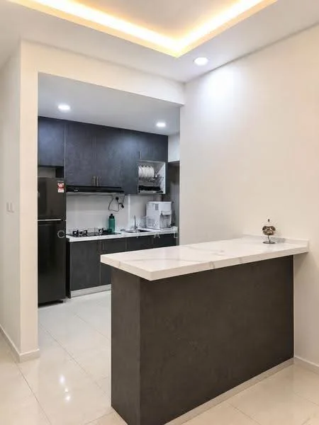 Kitchen features: white quartz countertop, grey cabinetry, stainless-steel fridge, built-in oven, freestanding microwave, 4-burner gas hob, single-bowl stainless-steel sink, chrome pull-down faucet, white tiled backsplash, recessed LED downlights, white painted walls, glossy floor tiles; style: modern.