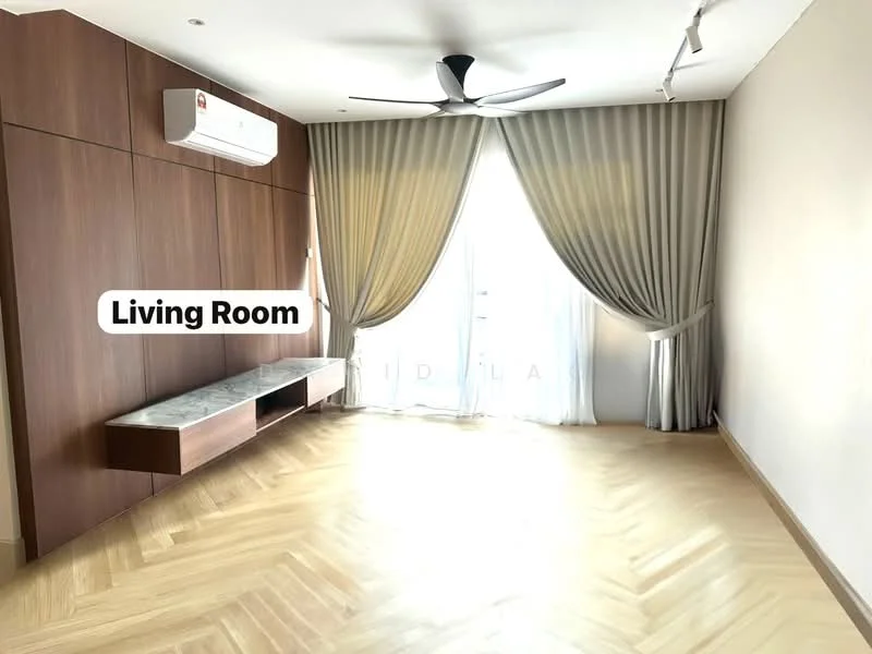 Living features: wooden flooring, 5-blade ceiling fan, wall-mounted air conditioning unit, large window with sheer curtains, grey drapes, built-in wooden console with stone top, neutral wall colour, natural light from window; style: modern.