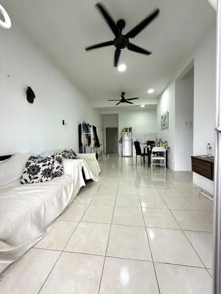 Living features: white painted walls, ceramic tile flooring, 5-blade ceiling fan with light, sofa with white cover, black and white decorative cushions, dining table with chairs, refrigerator, wall-mounted TV, wooden console table, large windows for natural light; style: modern.