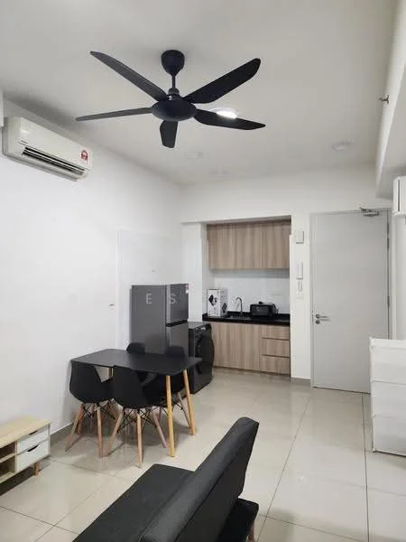 Living features: 5-blade ceiling fan in black, wall-mounted split AC, grey sofa, black dining table with four chairs, stainless-steel fridge, black countertop, wood cabinetry, white walls, tile flooring, kitchen appliances visible; style: modern.