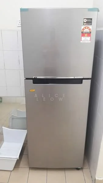 Room features: stainless-steel fridge, double-door fridge, freezer compartment, visible interior shelves, bottom freezer drawer.