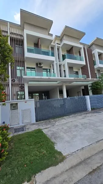 Exterior type: linked terrace house; features: white painted facade, glass balcony railings, horizontal wooden slats, air conditioning unit visible, manicured lawn, concrete driveway, fenced perimeter, multiple storeys, flat roof; style: modern.