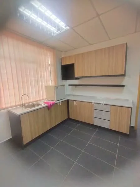 Kitchen features: L-shaped kitchen layout, wood cabinetry in light brown, white countertop, single-bowl stainless-steel sink, chrome faucet, built-in upper cabinets, open shelving, black tile flooring, window with vertical blinds, recessed ceiling lights; style: modern.