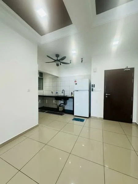 Kitchen features: white painted walls, glossy beige floor tiles, 5-blade ceiling fan with light, recessed ceiling lights, black countertop, single-bowl stainless-steel sink, chrome pull-down faucet, built-in kitchen cabinets, stainless-steel fridge, ceramic tile backsplash, kitchen appliances visible; style: modern.