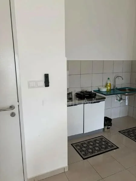 Kitchen features: white cabinetry, black countertop, single-bowl stainless-steel sink, chrome pull-down faucet, 4-burner gas hob, tile backsplash, grey tiled flooring, wall-mounted intercom, door to adjacent room, decorative area rug; style: modern.