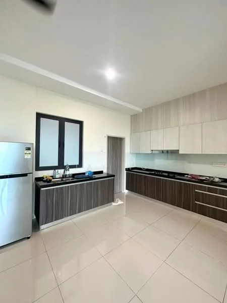 Kitchen features: white painted walls, light wood cabinetry, dark wood lower cabinets, black countertop, stainless-steel fridge, built-in gas stove, built-in oven, double-basin sink, chrome pull-down faucet, ceramic tile flooring, recessed downlights, window with black frame; style: modern.