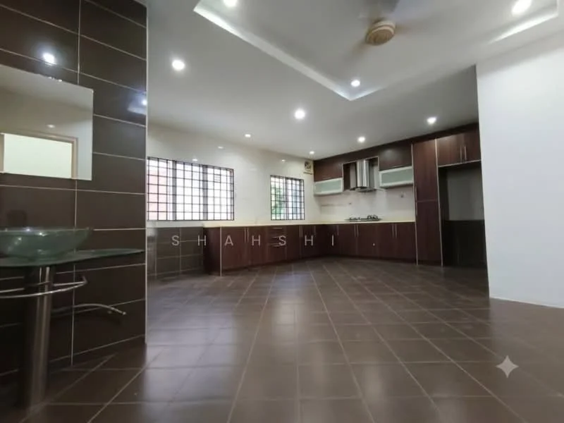 Putra Heights, Subang Jaya — view 2 of 5 — for Rent