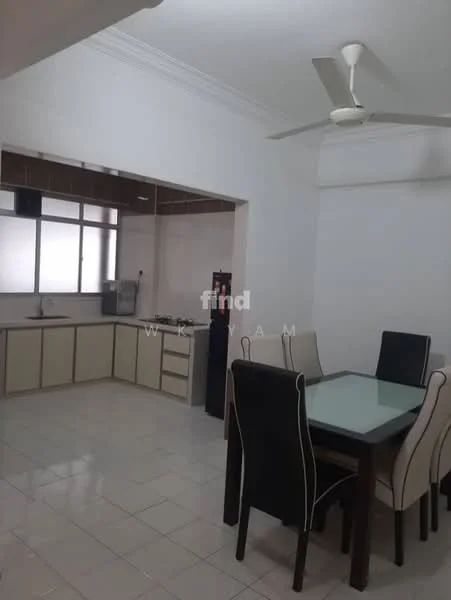 Kitchen features: white painted walls, white ceiling, 5-blade ceiling fan, ceramic tile flooring, kitchen cabinets with light wood finish, glass-top dining table, upholstered dining chairs, built-in kitchen countertop, refrigerator, sink, window with natural light; style: modern.
