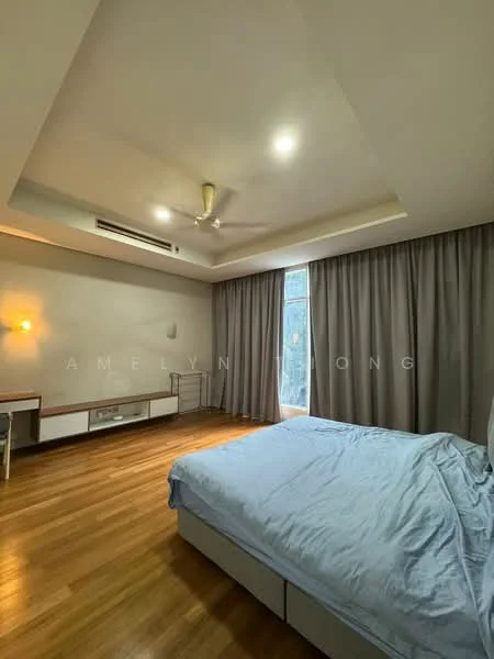 Bedroom features: queen-size bed with light blue bedding, wooden flooring, white painted walls, tray ceiling with recessed lighting, 5-blade ceiling fan, floor-to-ceiling window, grey curtains, wall-mounted bedside lamp, built-in wardrobe with sliding doors, side table with drawer; style: modern; view: city.