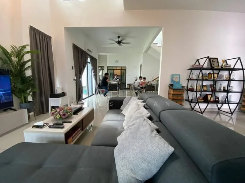 Living features: L-shape sectional sofa in grey, coffee table, wall-mounted TV, TV console, area rug, 5-blade ceiling fan with light, large windows with sheer curtains, decorative plants, open layout to dining area, shelves with decorative items; style: modern.