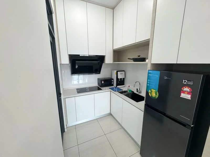Kitchen features: white flat-panel cabinets, black countertop, single-bowl stainless-steel sink, chrome pull-down faucet, built-in oven, stainless-steel fridge, ceramic tile flooring, white tiled backsplash, microwave, kitchen island, recessed downlights; style: modern.