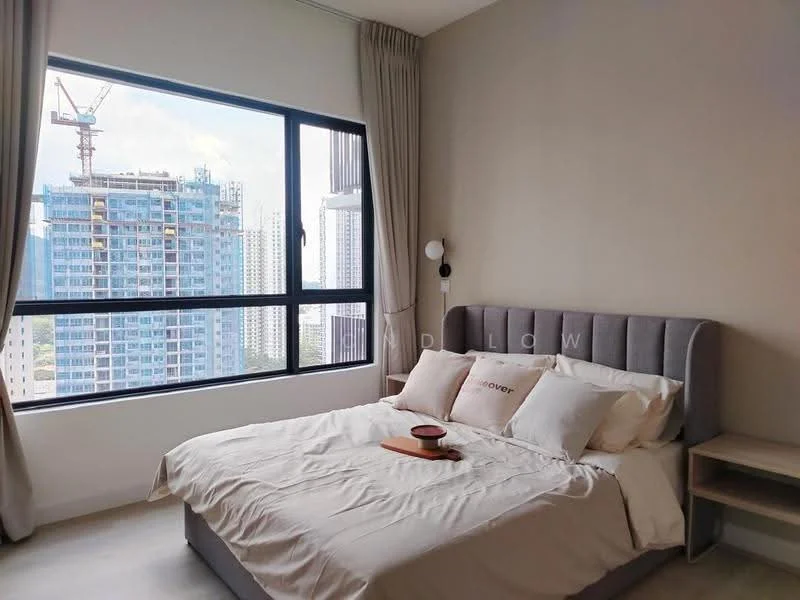 Bedroom features: king-size bed with upholstered headboard, white bedding with decorative pillows, nightstand with lamp, floor-to-ceiling window, curtains, light-colored walls, wooden flooring, city skyline view; style: modern; view: city.