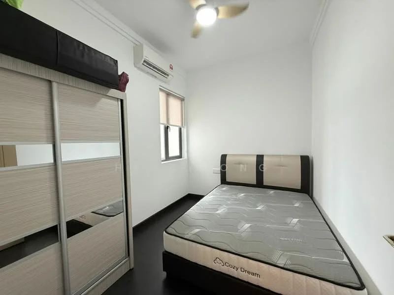 Bedroom features: queen-size bed, mattress with grey cover, built-in wardrobe with sliding doors, black and beige color scheme, ceiling fan, air conditioning unit, window with blinds, dark laminate flooring, white painted walls; style: modern.