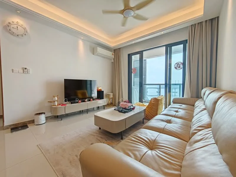 Living features: cream leather sofa, coffee table, wall-mounted TV, TV console, recessed ceiling lights, 5-blade ceiling fan, floor-to-ceiling windows, curtains, light-colored wall, tile flooring, decorative wall clock, area rug; style: modern; view: city.
