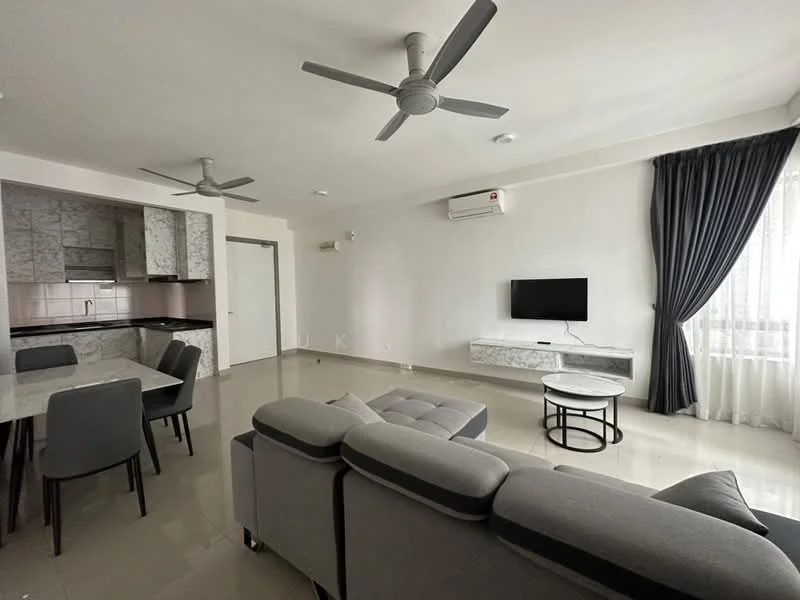 Living features: 3-seater fabric sofa in grey, coffee table, wall-mounted TV, marble TV console, floor-to-ceiling windows with sheer curtains, 2-blade ceiling fan, wall-mounted split AC, light-coloured walls, glossy tile flooring, decorative wall paneling, dining area with 4-seater dining table, open-plan layout; style: modern.